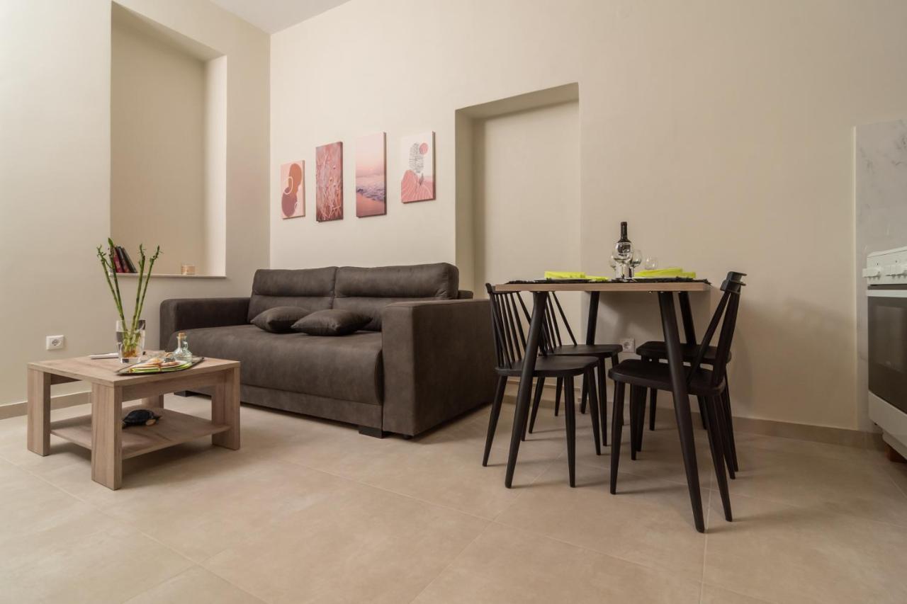 Gemma Apartments Palaiochora Esterno foto