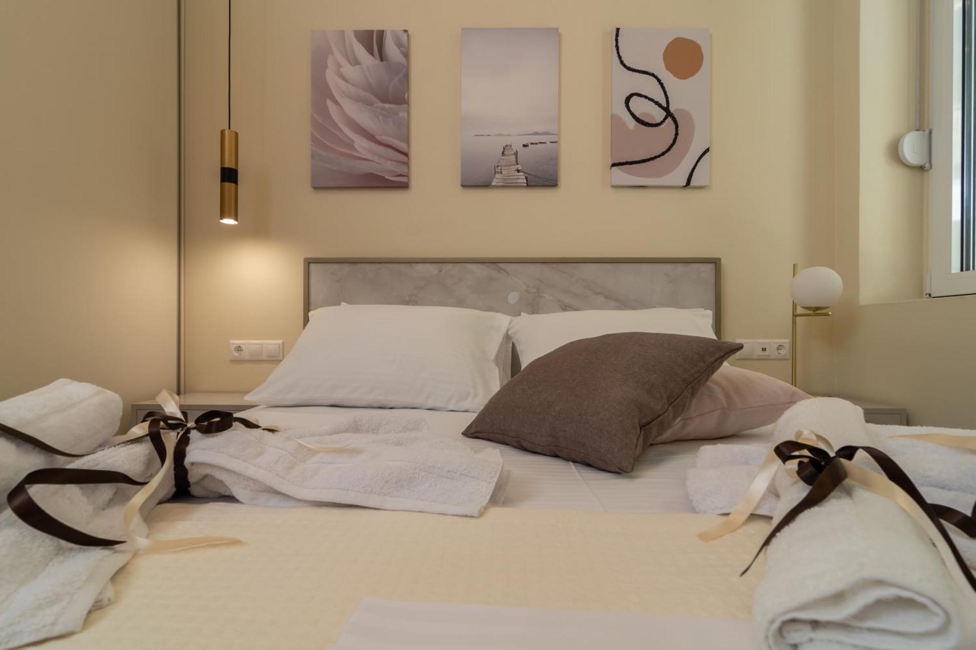 Gemma Apartments Palaiochora Esterno foto