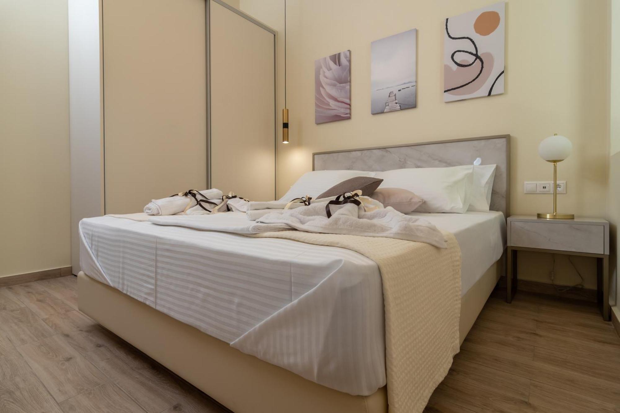 Gemma Apartments Palaiochora Esterno foto
